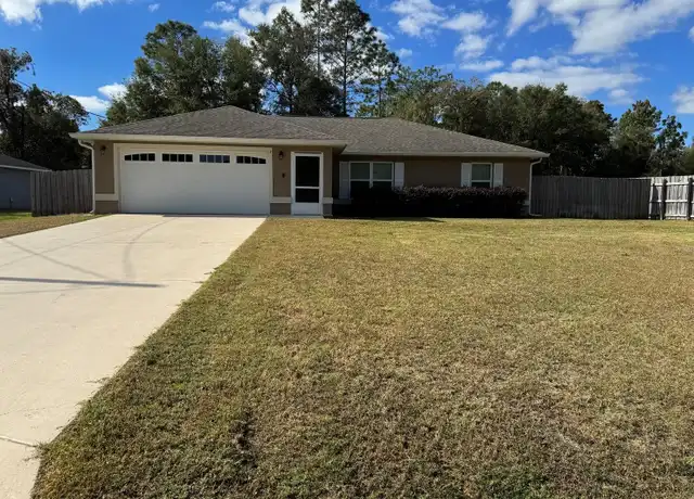 Property at 2 Redwood Track Trce, Ocala, FL, 34472, 3 beds, 2 baths, [object Object]