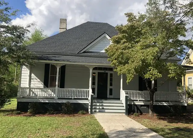 Property at 390 W Broad St, Darlington, SC, 29532, 3 beds, 3 baths, [object Object]