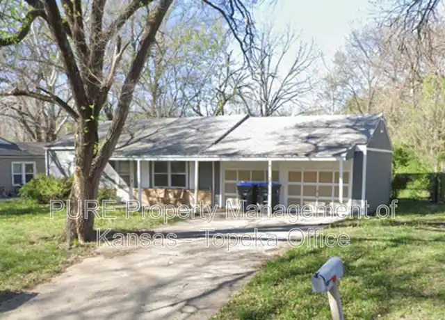 Property at 2325 SW Winterwood Ln, Topeka, KS, 66614, 2 beds, 1 bath, [object Object]