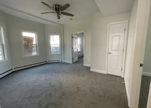 Property at 3 Grant St Unit 1, Taunton, MA, 02780, 3 beds, 1 bath, [object Object]