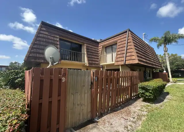Property at 1402 Nebraska Ave Unit 15D, Fort Pierce, FL, 34950, 2 beds, 1.5 baths, [object Object]