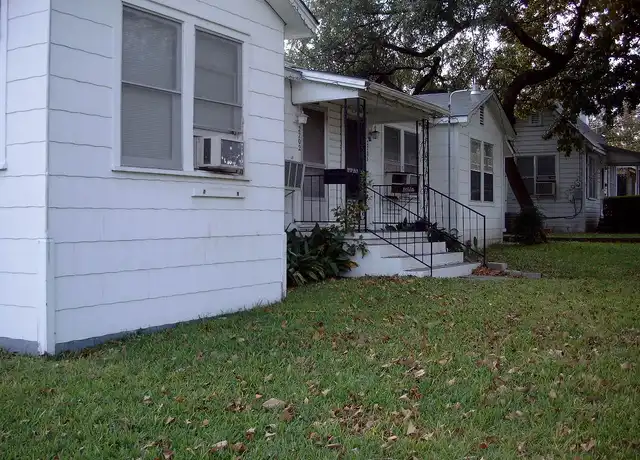 Property at 2202 Lee Hall St Unit 1, San Antonio, TX, 78201, 3 beds, 1 bath, [object Object]