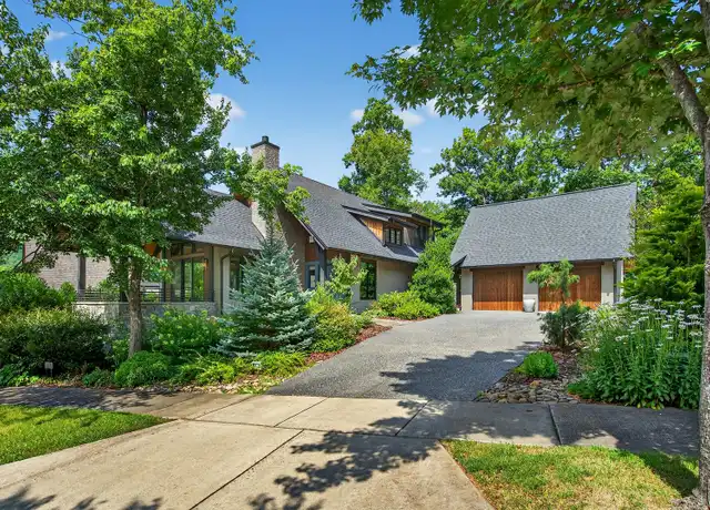 Property at 16 Wordsworth Rd, Black Mountain, NC, 28711, 3 beds, 2.5 baths, [object Object]