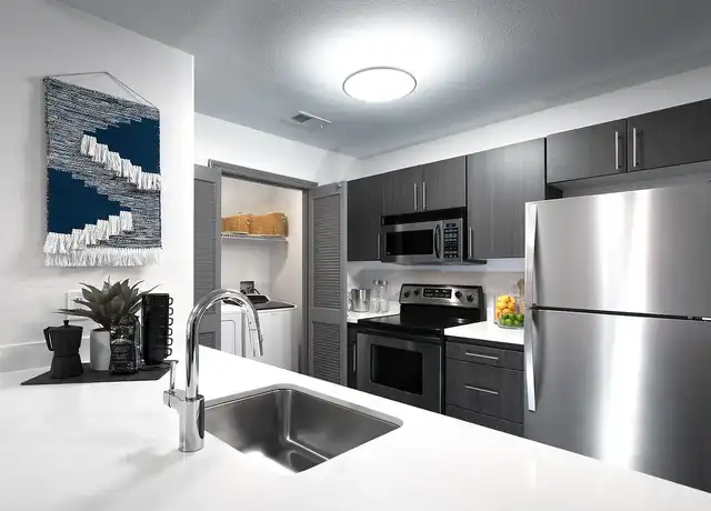 Property at Camden Harbor View - 40 Cedar Walk, Long Beach, CA, 90802, 2 beds, 1-2 bath, [object Object]