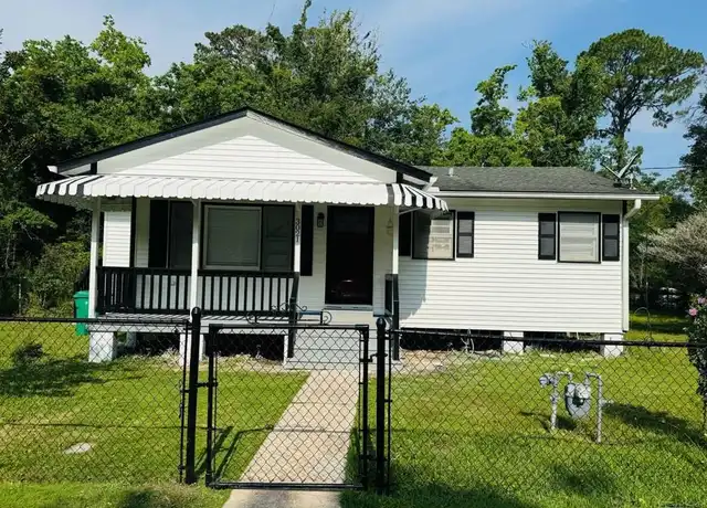 Property at 3021 Harris St, Slidell, LA, 70458, 3 beds, 2 baths, [object Object]