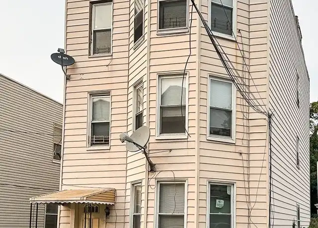 Property at 170 Saint Pauls Ave Unit 3, Jersey City, NJ, 07306, 2 beds, 1 bath, [object Object]