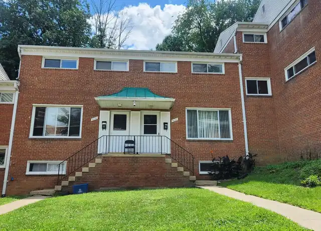Property at 5022 8th Rd S, Arlington, VA, 22204, 3 beds, 1.5 baths, [object Object]