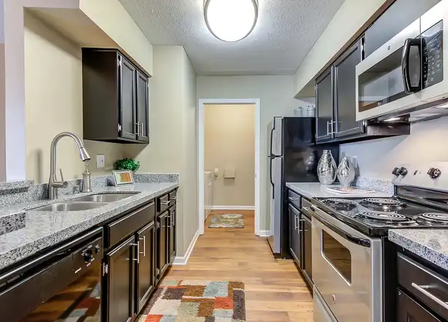 Property at The Racquet Club Apartments - 3900 Crosby Dr, Lexington, KY, 40515, 1-2 bed, 1-2 bath, [object Object]
