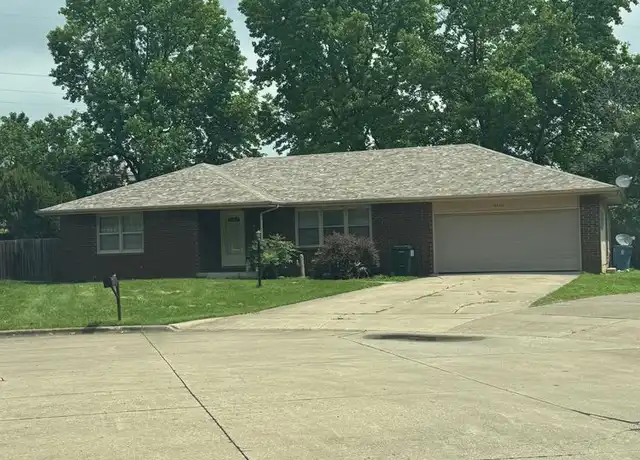 Property at 3310 S Southlyn Pl, Springfield, MO, 65804, 3 beds, 2.5 baths, [object Object]