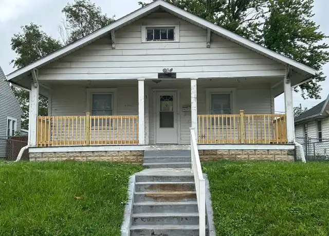 Property at 304 W 13th St, Muncie, IN, 47302, 2 beds, 1 bath, [object Object]