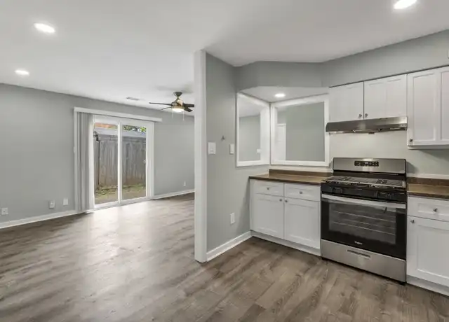 Property at 2808 Skyway Cir Unit 102, Austin, TX, 78704, 2 beds, 1.5 baths, [object Object]