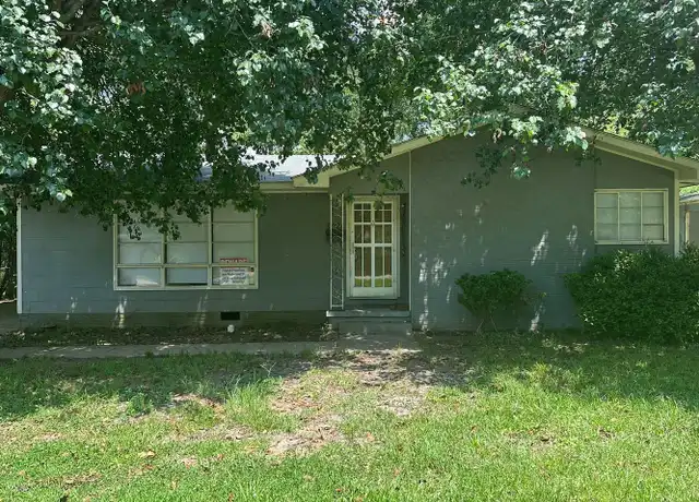 Property at 3024 Oak Forest Dr, Jackson, MS, 39212, 3 beds, 1 bath, [object Object]