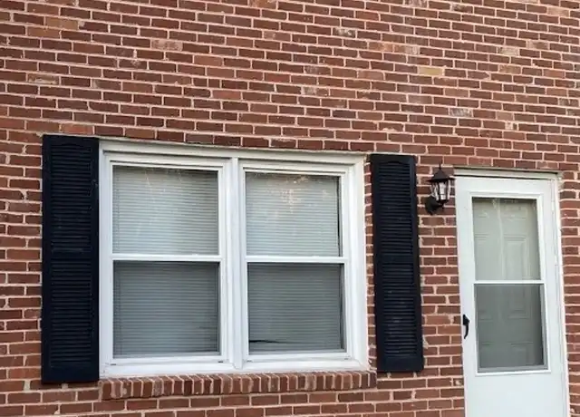 Property at 217 Deerfield Dr, Bristol, TN, 37620, 2 beds, 1 bath, [object Object]