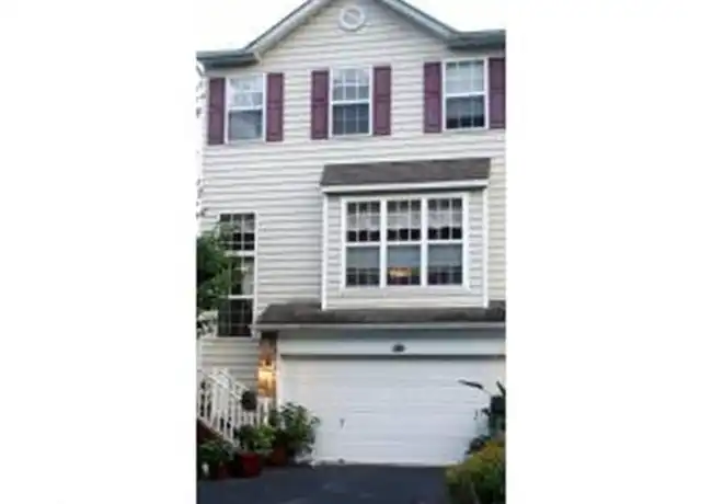 Property at 201 Yorktown Ct, Malvern, PA, 19355, 3 beds, 2.5 baths, [object Object]