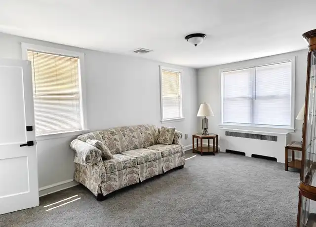 Property at 7221 Barnard Ave Unit 2, Philadelphia, PA, 19149, 2 beds, 1 bath, [object Object]