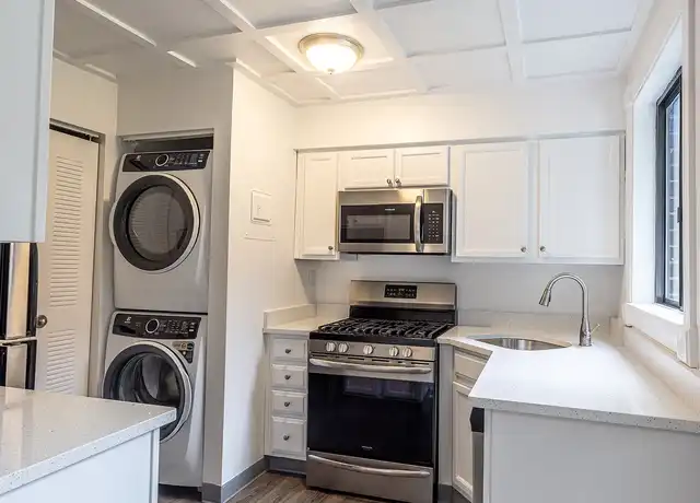 Property at Hathaway Farms Townhomes at Northampton - 73 Barrett St, Northampton, MA, 01060, 2-4 beds, 1-1.5 bath, [object Object]