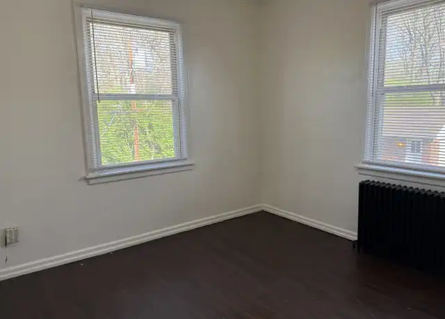 Property at 221 Valleyview Dr Unit 3, Dayton, OH, 45405, 1 bed, 1 bath, [object Object]