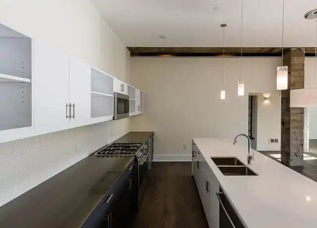 Property at Saxonia Apartments - 303 W Olympic Pl, Seattle, WA, 98119, 1-2 bed, 1-2 bath, [object Object]