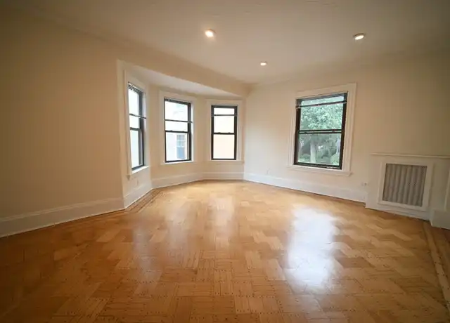 Property at 77 Lanark Rd Unit 2, Boston, MA, 02135, 3 beds, 1 bath, [object Object]