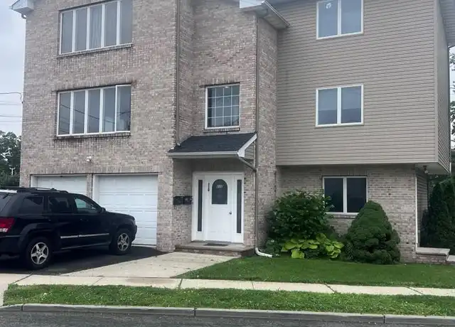 Property at 110 Sanford Ave, Lyndhurst, NJ, 07071, 3 beds, 3 baths, [object Object]