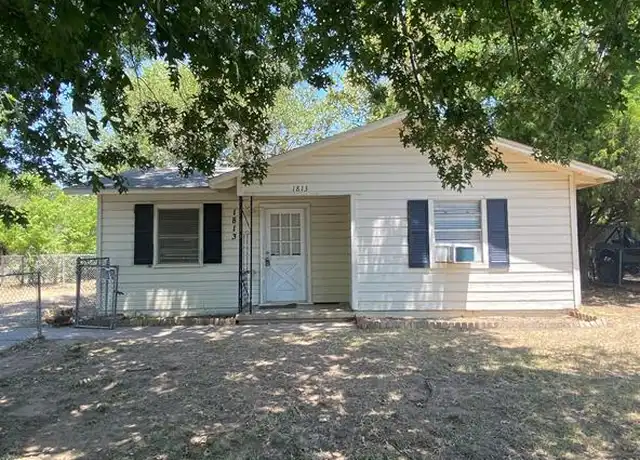 Property at 1813 Wayne St, Denton, TX, 76209, 2 beds, 1 bath, [object Object]