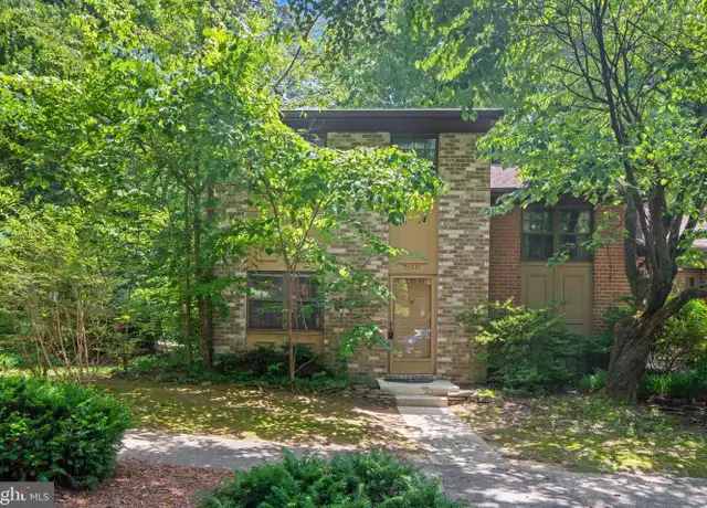 Property at 11331 Headlands Ct, Reston, VA, 20191, 3 beds, 2.5 baths, [object Object]