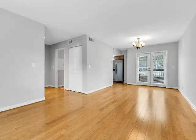 Property at 301 Summit Ridge Cir, Nashville, TN, 37215, 2 beds, 2.5 baths, [object Object]