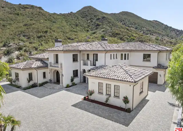 Property at 29450 Malibu View Ct, Agoura Hills, CA, 91301, 5 beds, 8 baths, [object Object]
