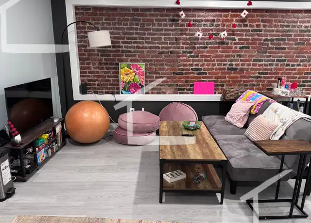 Property at 7 University Rd, Brookline, MA, 02445, 3 beds, 2 baths, [object Object]