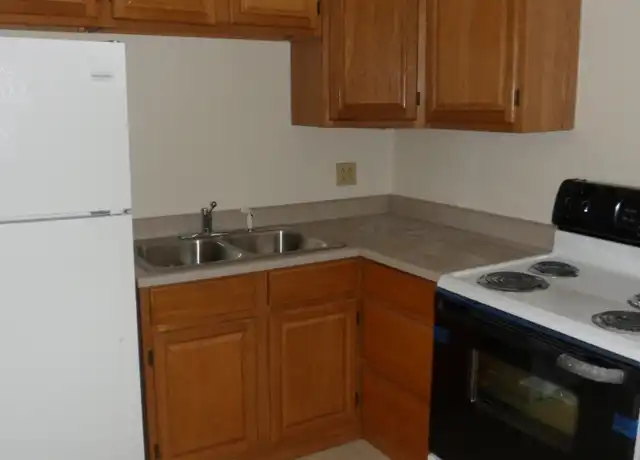 Property at 409 Indiana Ave, Avonmore, PA, 15618, 1 bed, 1 bath, [object Object]