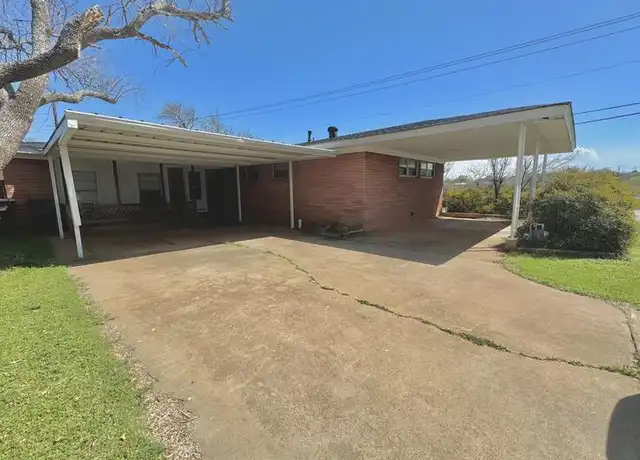 Property at 419 E Rogers Dr, Wichita Falls, TX, 76309, 4 beds, 2 baths, [object Object]