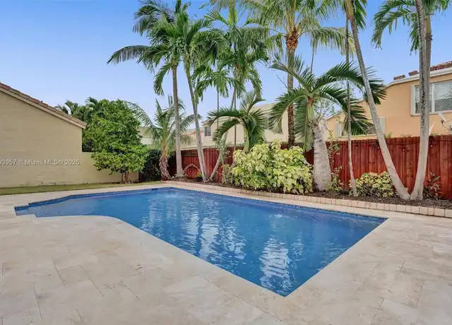 Property at 725 NW 156th Ave, Pembroke Pines, FL, 33028, 4 beds, 3.5 baths, [object Object]