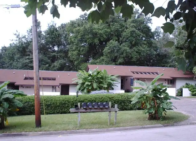Property at 1887 Darryl Dr, Tallahassee, FL, 32301, 2 beds, 2 baths, [object Object]