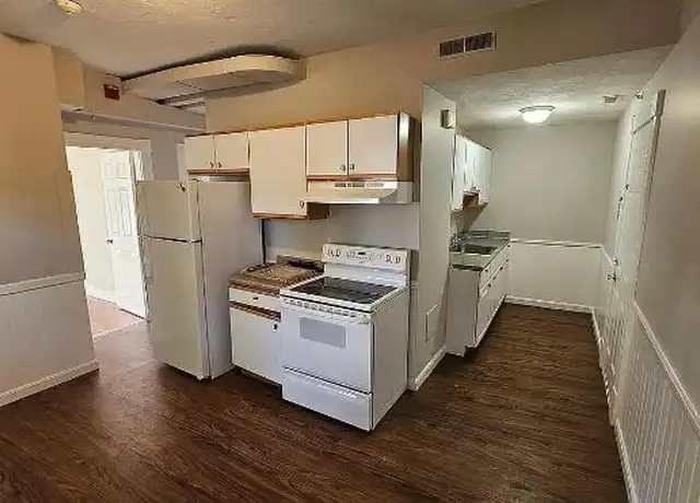 Property at 98 Grove St, Lowell, MA, 01851, 3 beds, 1 bath, [object Object]