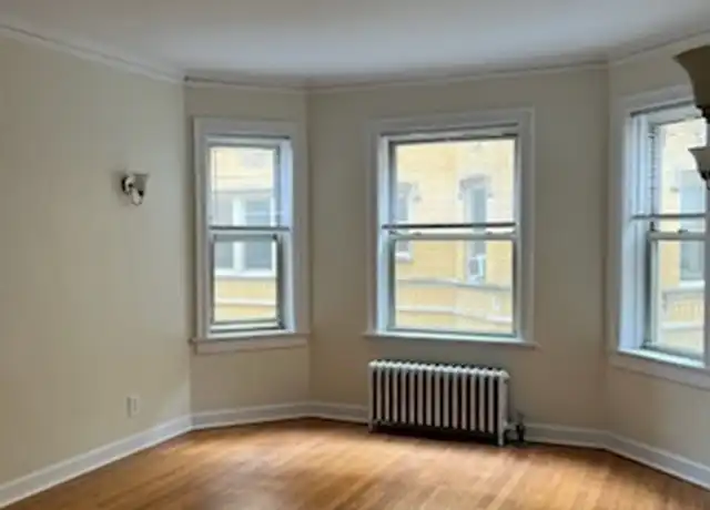 Property at 1623 W Lunt Ave, Chicago, IL, 60626, 1 bed, 1 bath, [object Object]
