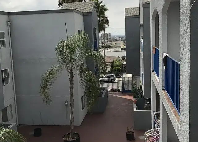 Property at Westlake Villas Apartments - 236 S Bonnie Brae St, Los Angeles, CA, 90057, 1 bed, 1 bath, [object Object]