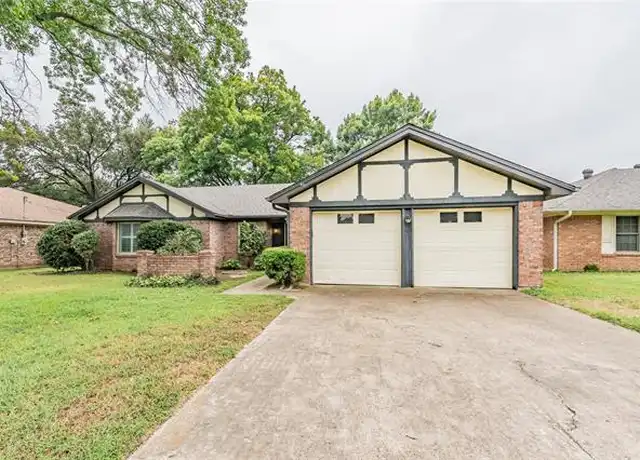 Property at 1010 Purdue Dr, Arlington, TX, 76012, 3 beds, 2 baths, [object Object]