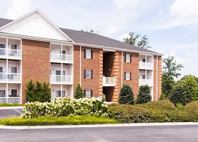 Property at Kendall Square Apartments - 209 Old Graves Mill Rd, Lynchburg, VA, 24502, 2-3 beds, 2 baths, [object Object]