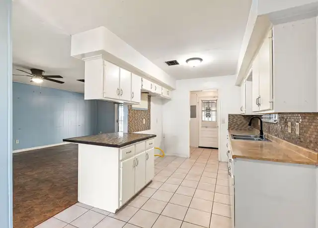 Property at 6515 Ashton St, Houston, TX, 77091, 3 beds, 2 baths, [object Object]