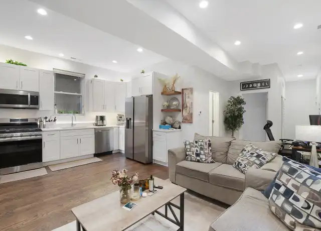 Property at 2316 W Augusta Blvd Unit 2R, Chicago, IL, 60622, 1 bed, 1 bath, [object Object]