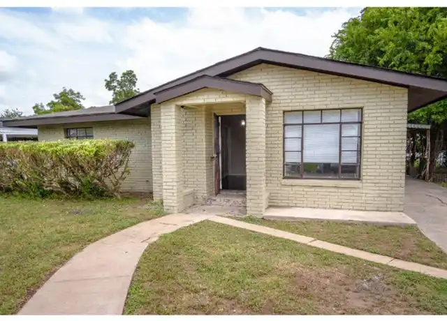 Property at 406 Como St, San Antonio, TX, 78220, 3 beds, 1.5 baths, [object Object]
