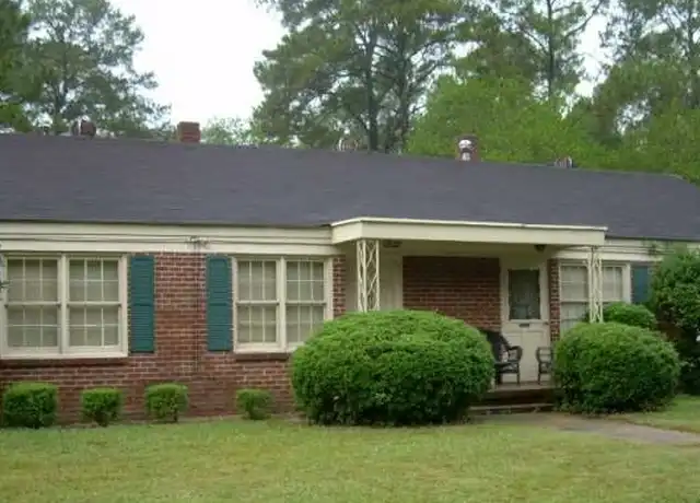 Property at 615 8th Ave, Albany, GA, 31701, 2 beds, 1 bath, [object Object]