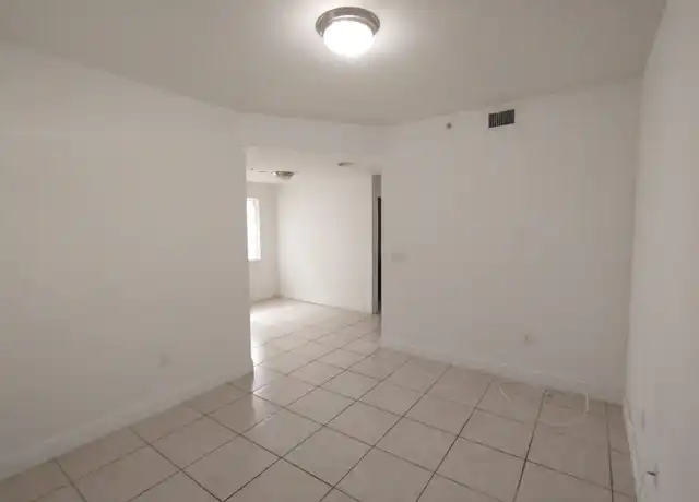 Property at 2445 W 78th St Unit 103, Hialeah, FL, 33016, 2 beds, 2 baths, [object Object]