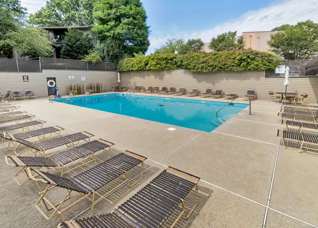 Property at 247 Hamilton Ave #2, Stamford, CT, 06902, 2 beds, 1 bath, [object Object]