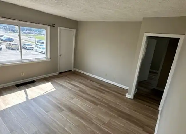 Property at 1171 W Main St Unit 1, Kent, OH, 44240, 2 beds, 1 bath, [object Object]
