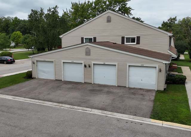 Photo of 1781 Queensbury Cir, Hoffman Estates, IL 60169