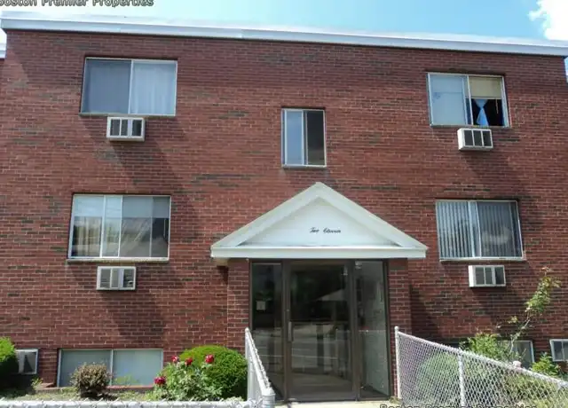 Property at 211 W Squantum St Unit 2, Quincy, MA, 02171, 2 beds, 1 bath, [object Object]