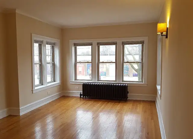Photo of 49 South Blvd, Oak Park, IL 60302