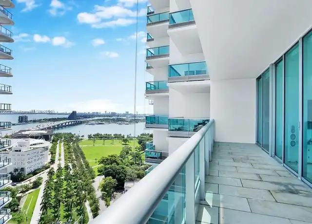 Property at 900 Biscayne Blvd #2412, Miami, FL, 33132, 2 beds, 2.5 baths, [object Object]