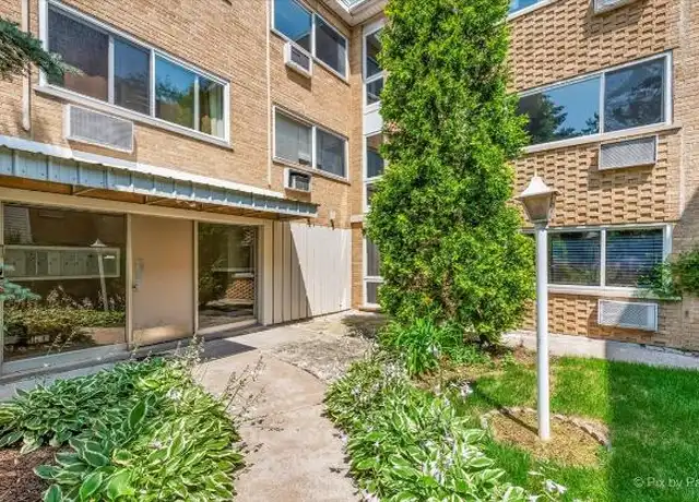 Property at 1610 W Jarvis Ave, Chicago, IL, 60626, 2 beds, 1 bath, [object Object]